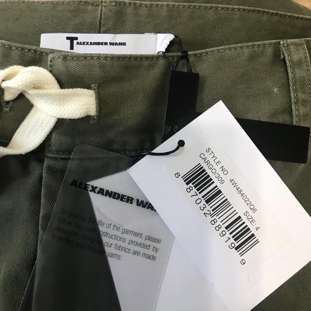 Brand new Twill Cargo Pants
T BY ALEXANDER WANG